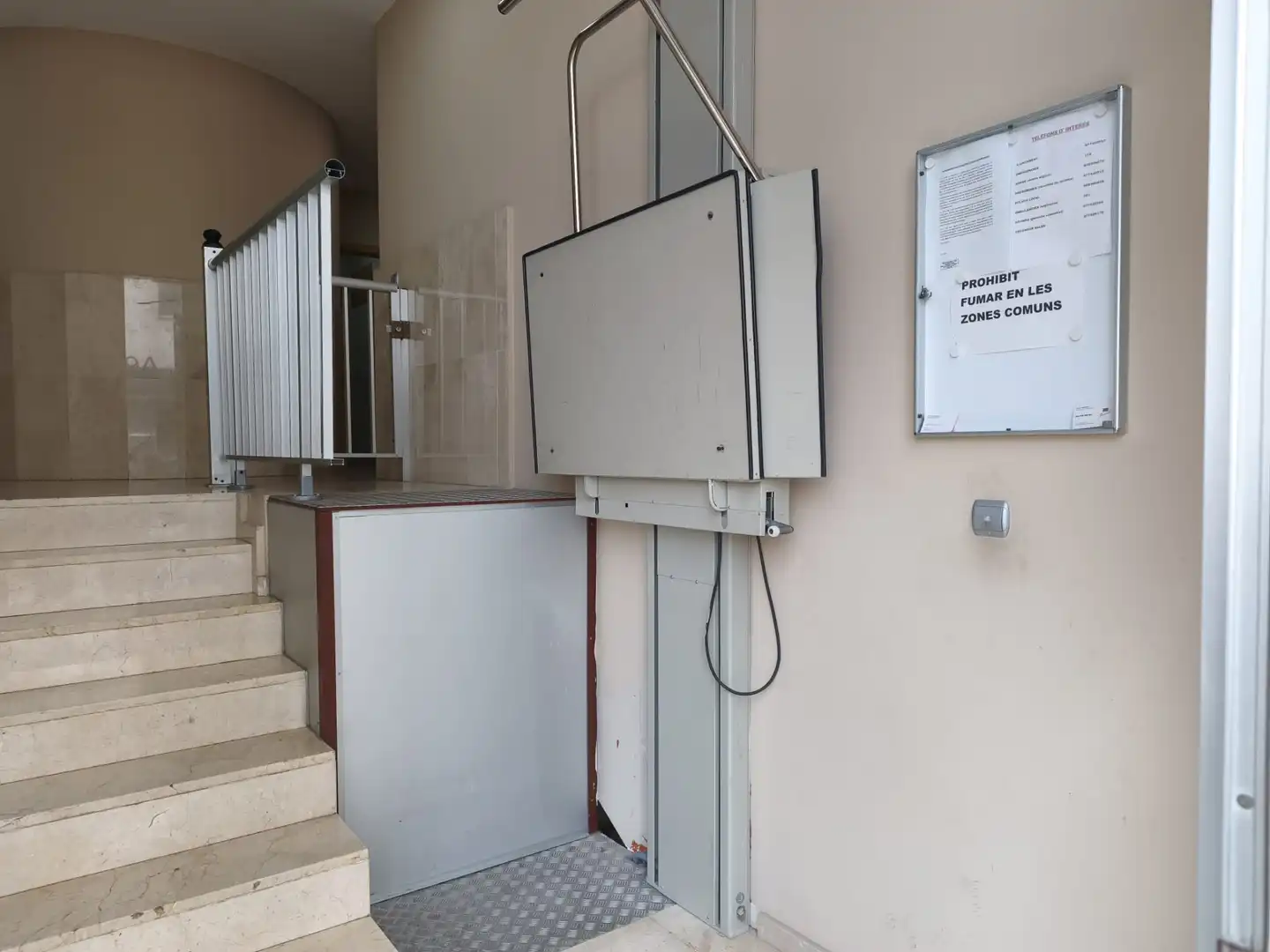 Piso con terraza en venta en Carrer Doctor Borràs 19, imagen 12
