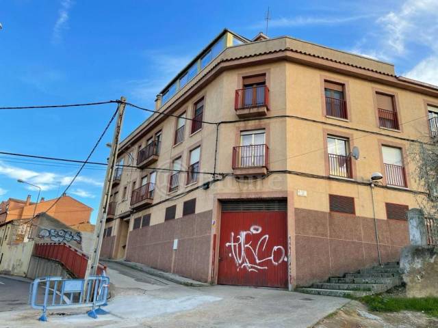 Garaje en Venta en Calle José Ribera en Teso de la Feria - Arrabal