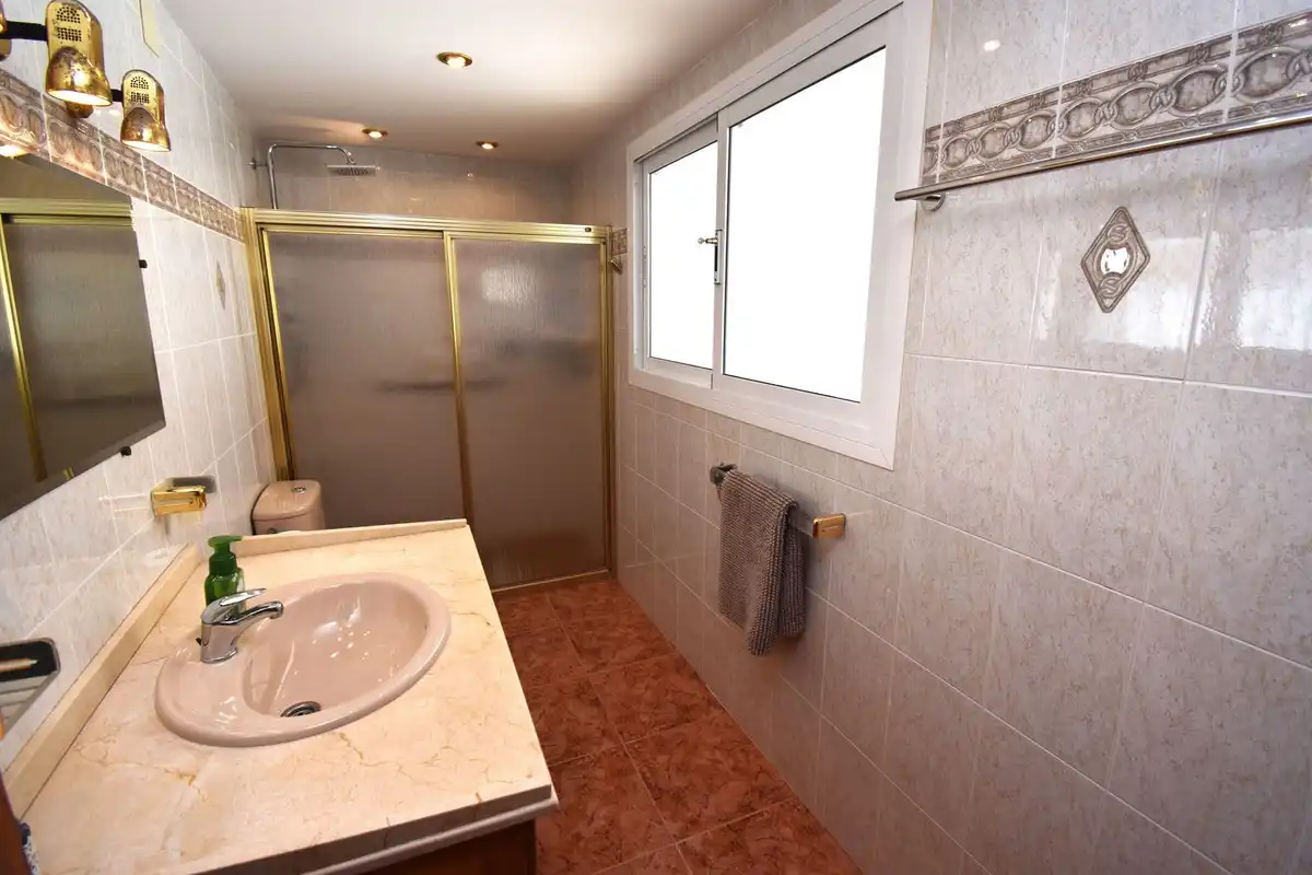 Casa amb jardí en venda a Benalmádena pueblo, imagen 7