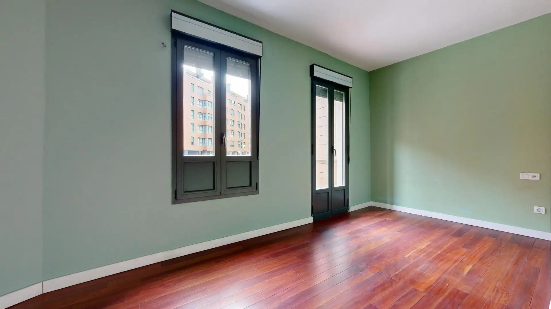Habitación de Piso en venta en Bilbao  con Calefacción, Terraza y Balcón