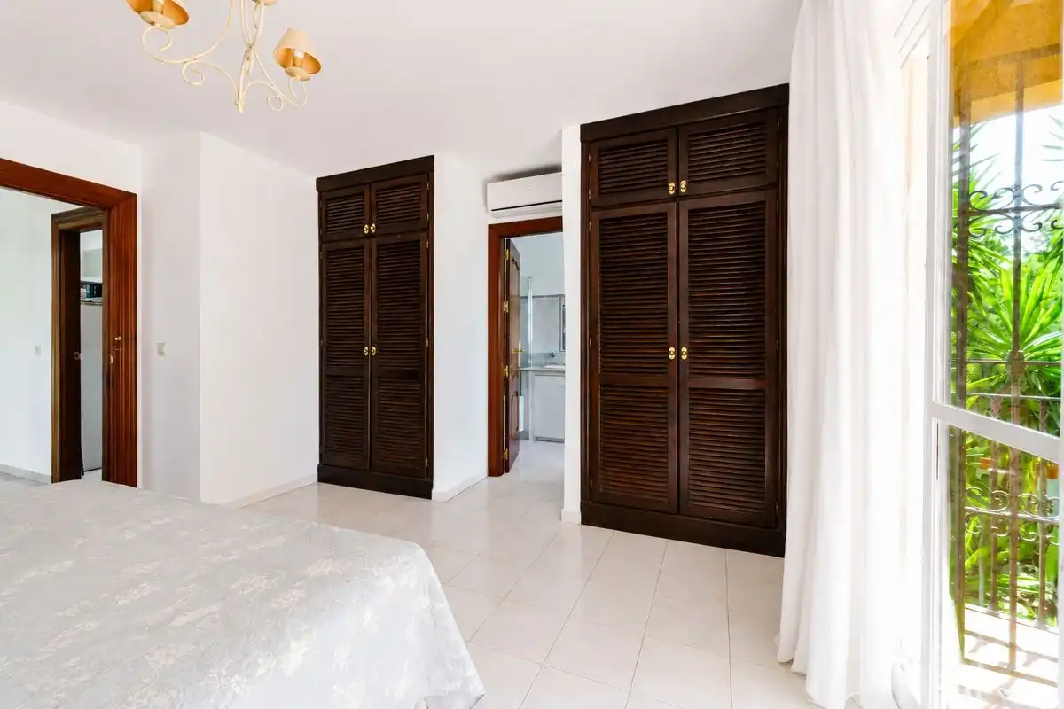 Habitación de Casa o chalet en venta en Benalmádena con Aire acondicionado, Calefacción y Jardín privado