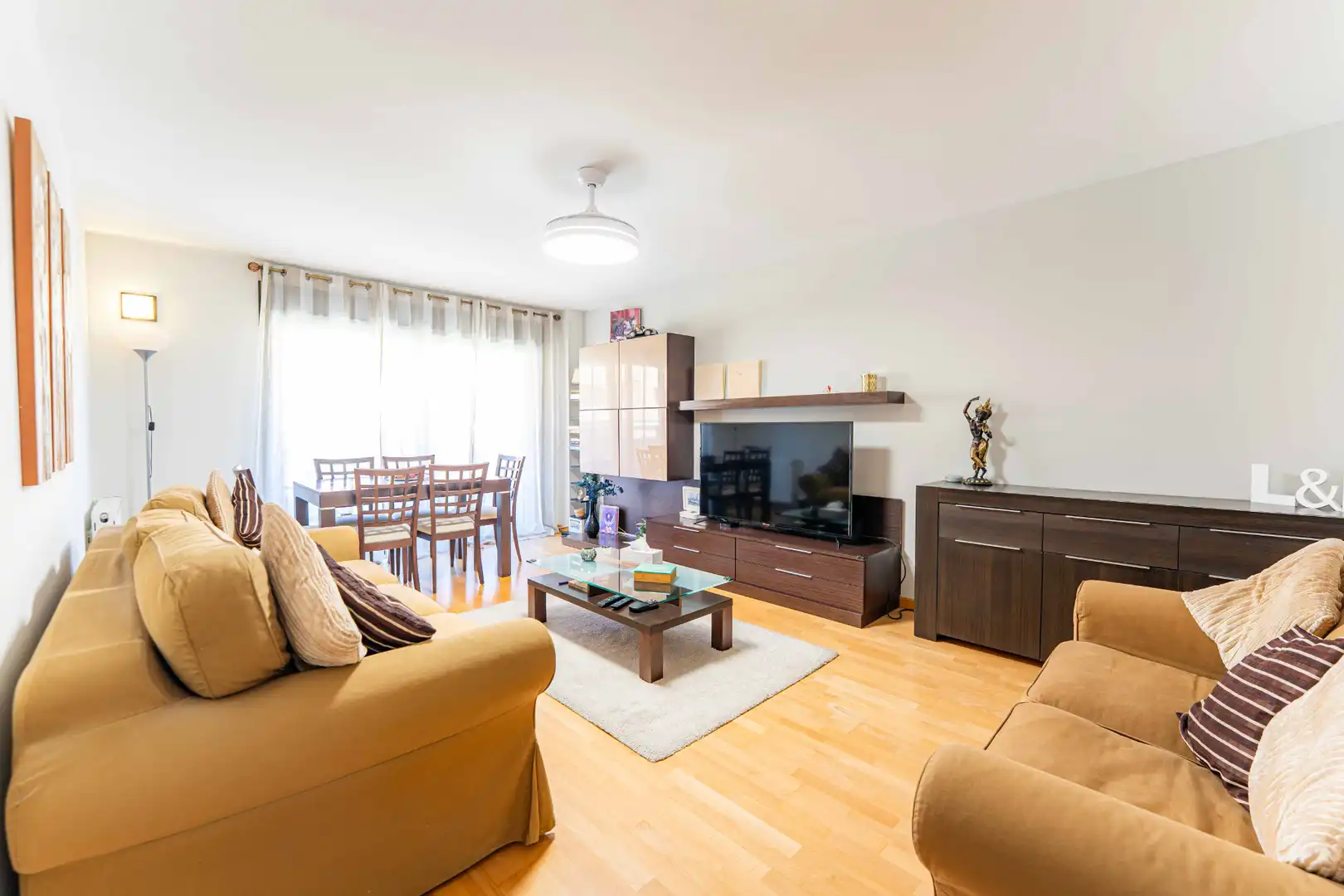 Wohnzimmer von Dachboden zum Verkauf in Arroyomolinos (Madrid) mit Heizung, Parkett und Terrasse
