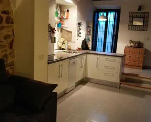 Cuina de Casa adosada de lloguer en Cáceres Capital amb Calefacció, Terrassa i Moblat