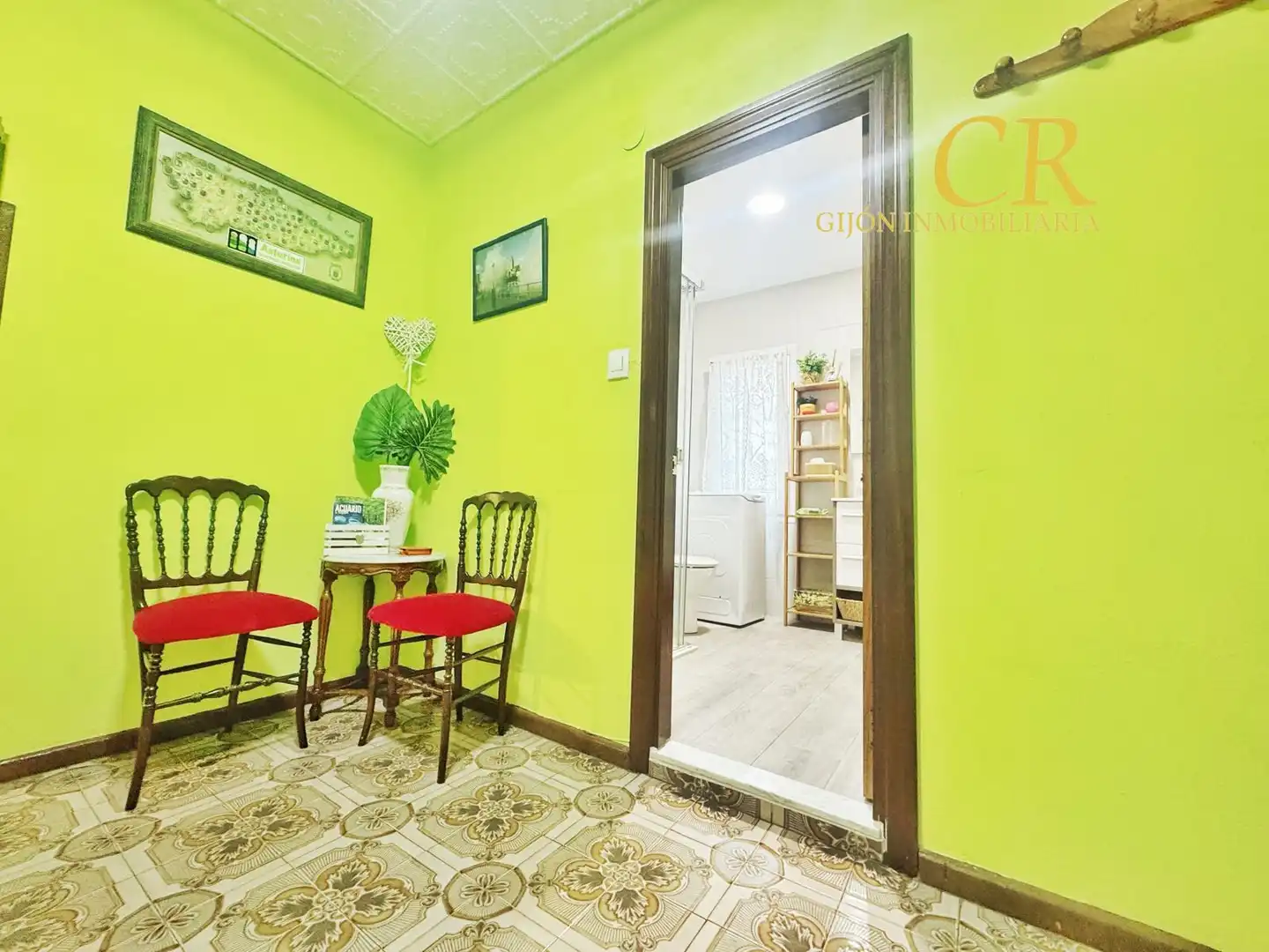 Piso en venta en Gijón  con Calefacción, Terraza y Amueblado