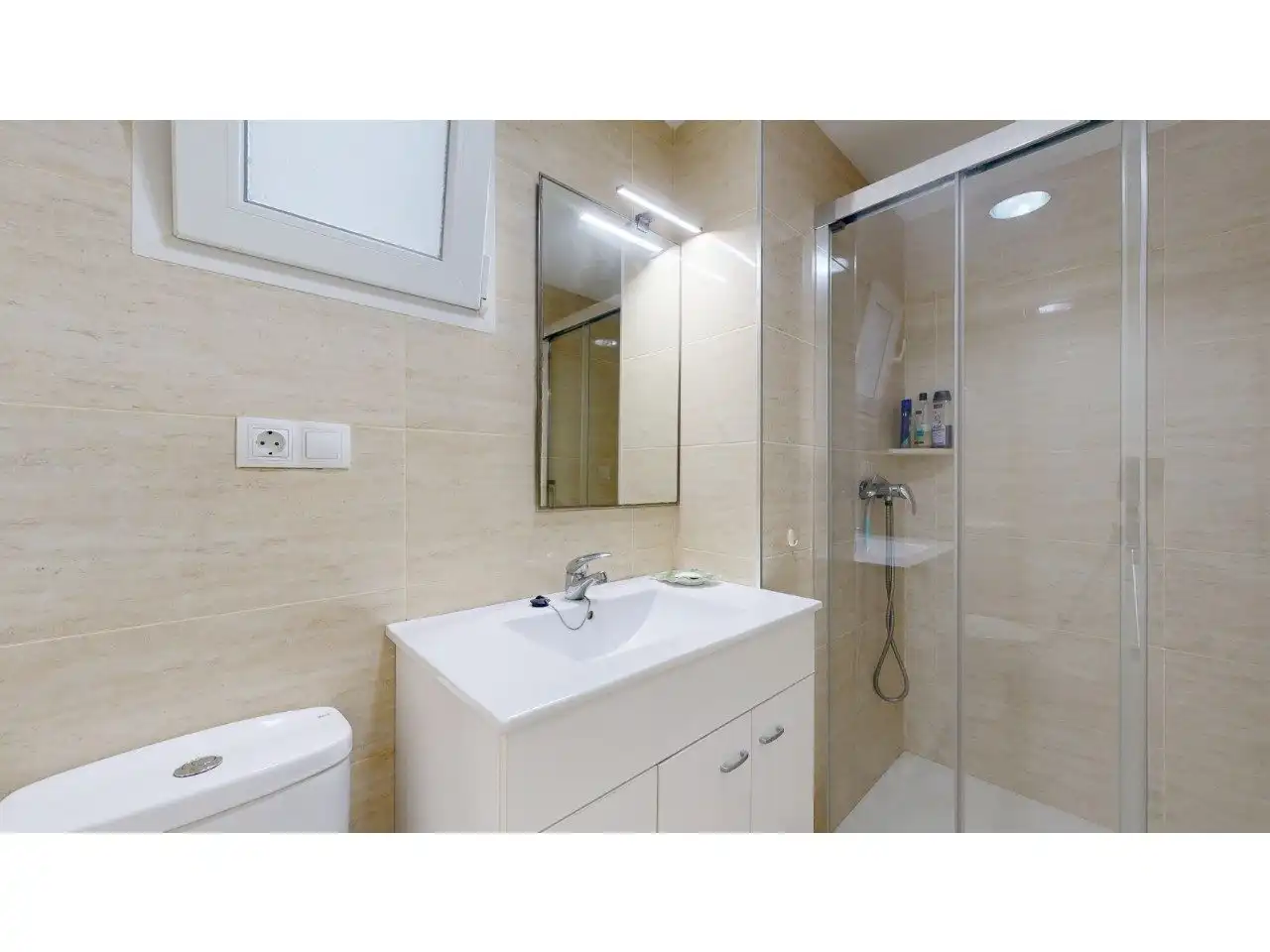 Baño de Piso en venta en Valencia con Jardín privado
