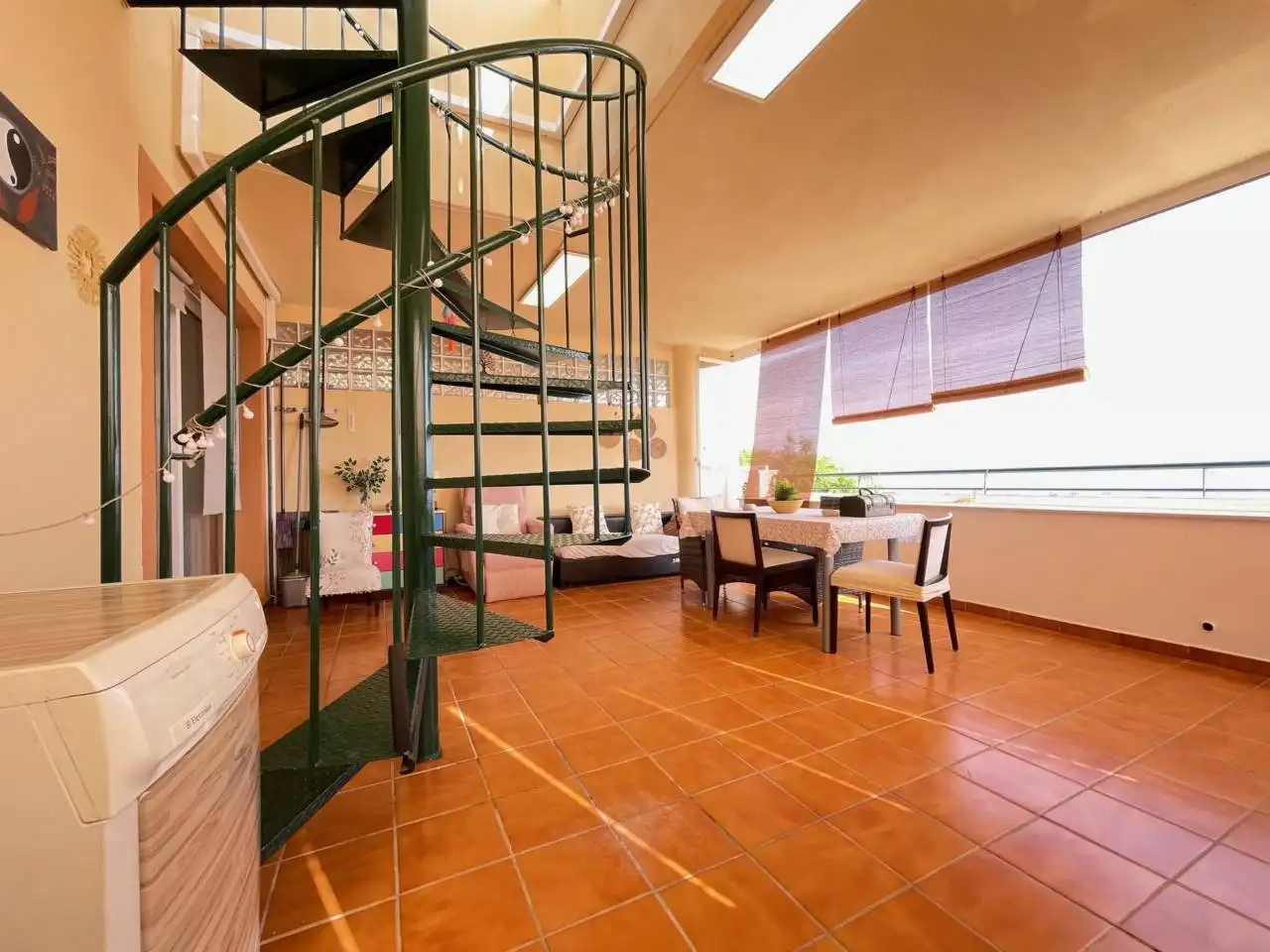 Sala de estar de Ático en venta en Casares con Aire acondicionado, Calefacción y Terraza
