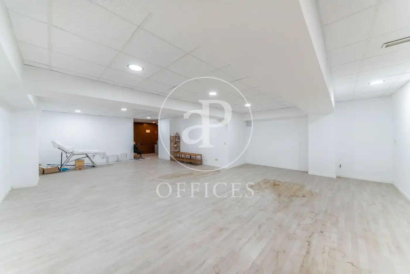Büro zum Verkauf in Madrid mit Klimaanlage und Heizung