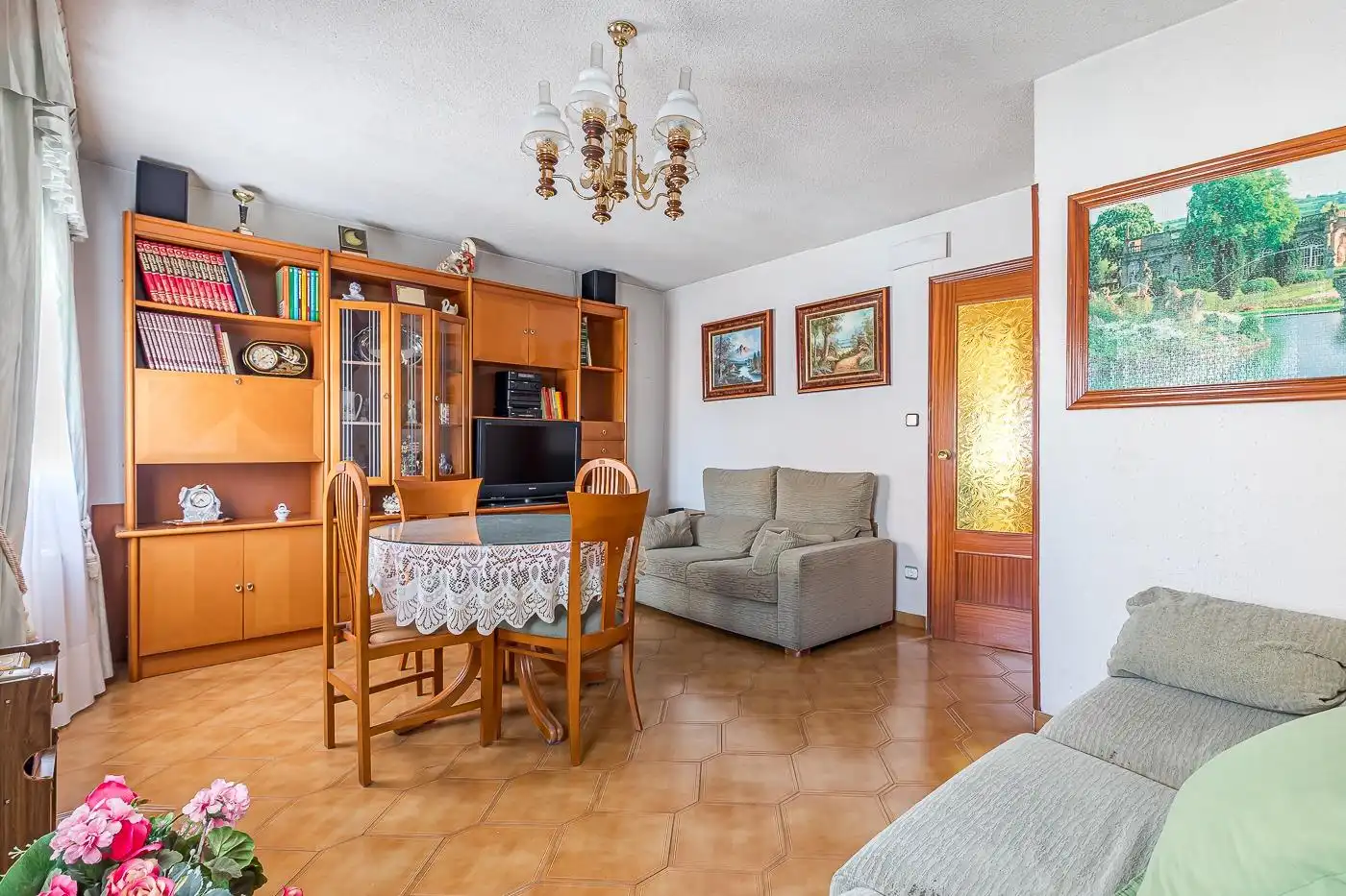 Living room of Flat for sale in Madrid