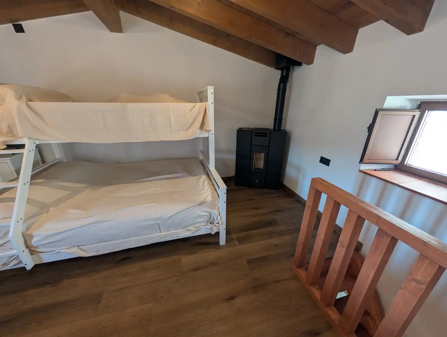 Habitación de Apartamento en venta en Vilallonga de Ter con Parquet y Amueblado