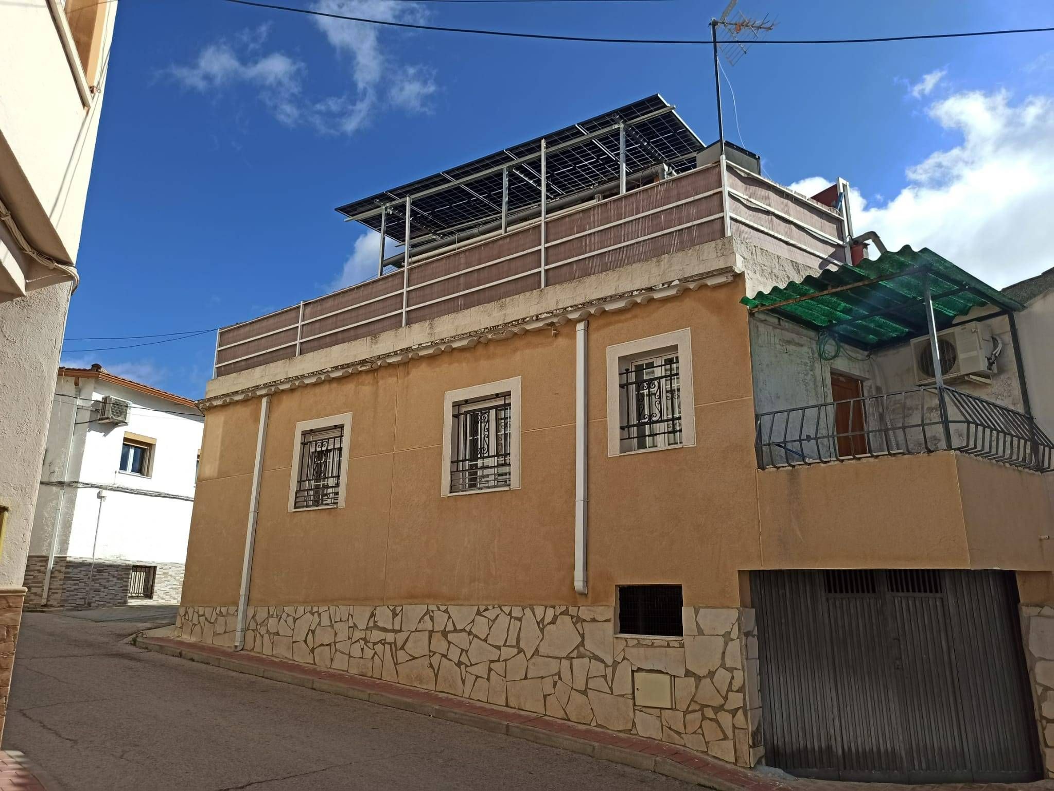 Exterior view of Country house for sale in Morata de Tajuña  with Air Conditioner, Terrace and Storage room