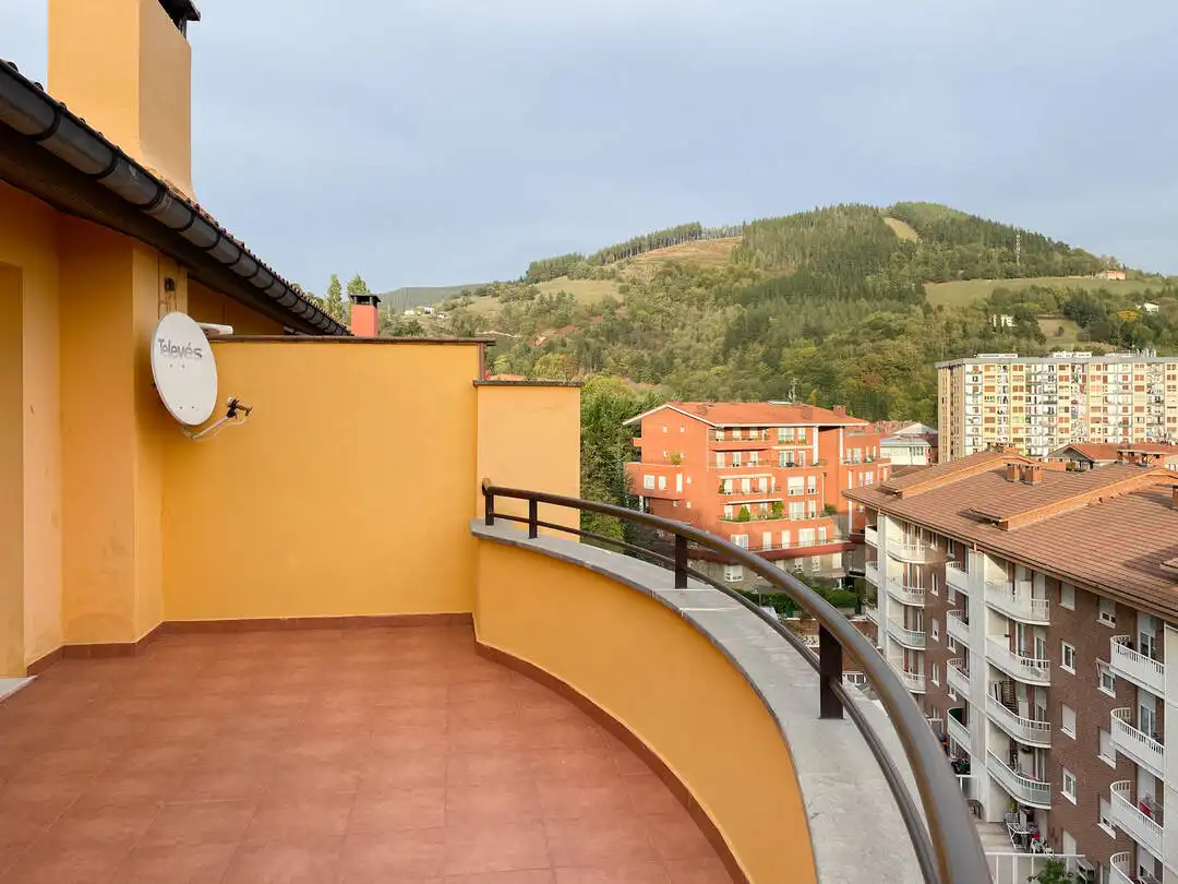 Terrassa de Casa adosada en venda en Urretxu amb Calefacció i Traster