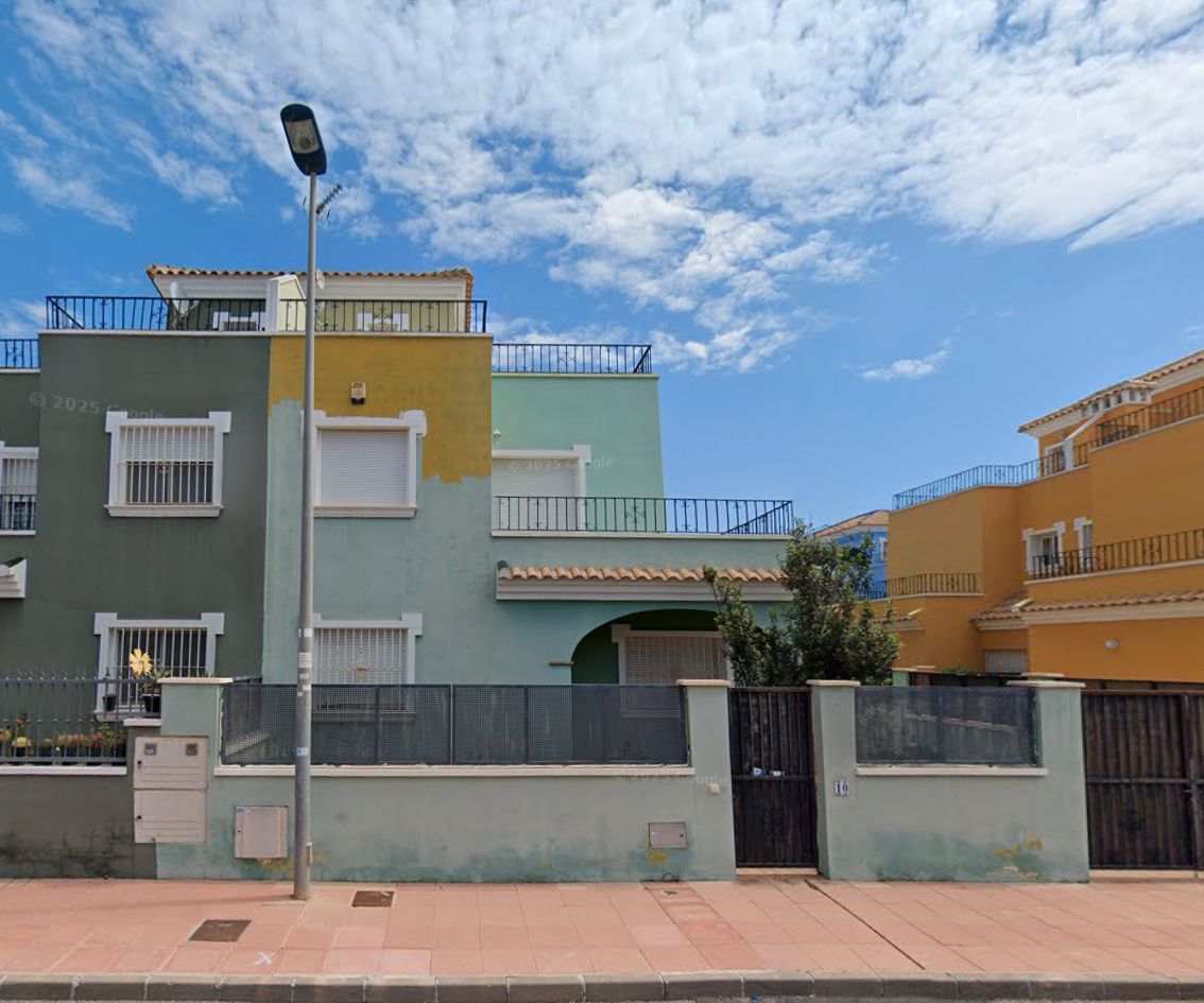Vista exterior de Casa adosada en venda en San Javier amb Terrassa i Piscina comunitària
