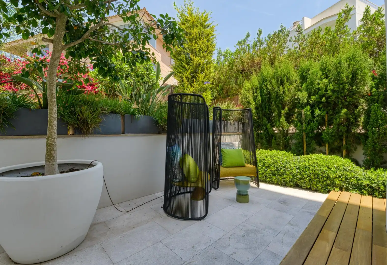Terrasse von Erdgeschoss zum Verkauf in  Palma de Mallorca mit Klimaanlage, Heizung und Privatgarten