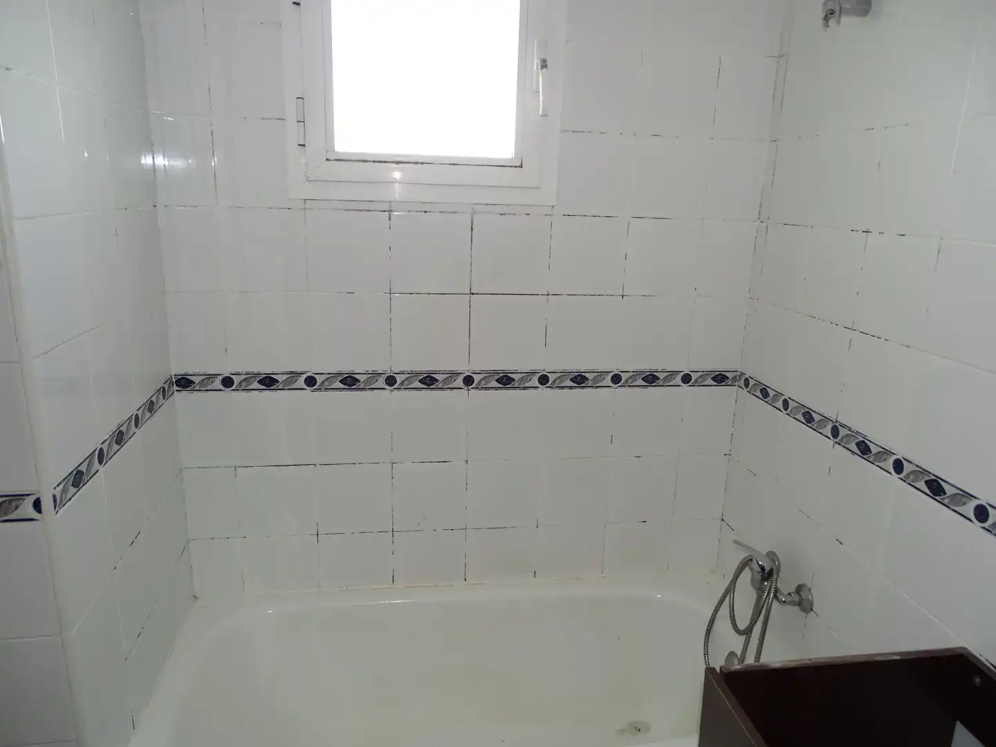 Bany de Casa o xalet en venda en Utrera amb Calefacció, Terrassa i Traster