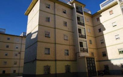 Vista exterior de Pis en venda en  Sevilla Capital