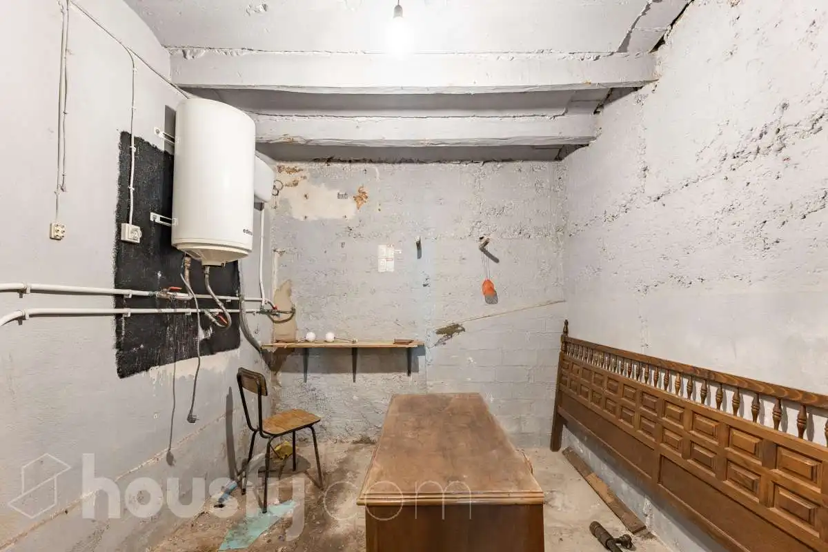 Casa adosada en venta en Santa Margarida I Els Monjos con Trastero