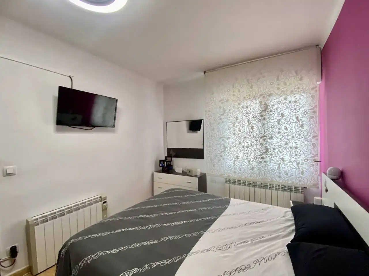 Dormitori de Pis en venda en Sant Joan Les Fonts amb Aire condicionat, Moblat i Balcó