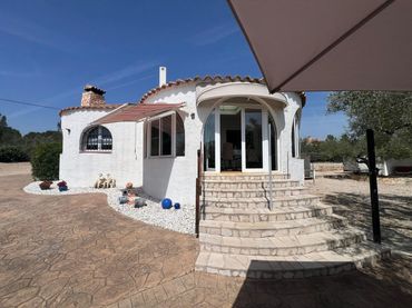 Maison rustique avec piscine à vendre à Calle POLIGONO 133 28