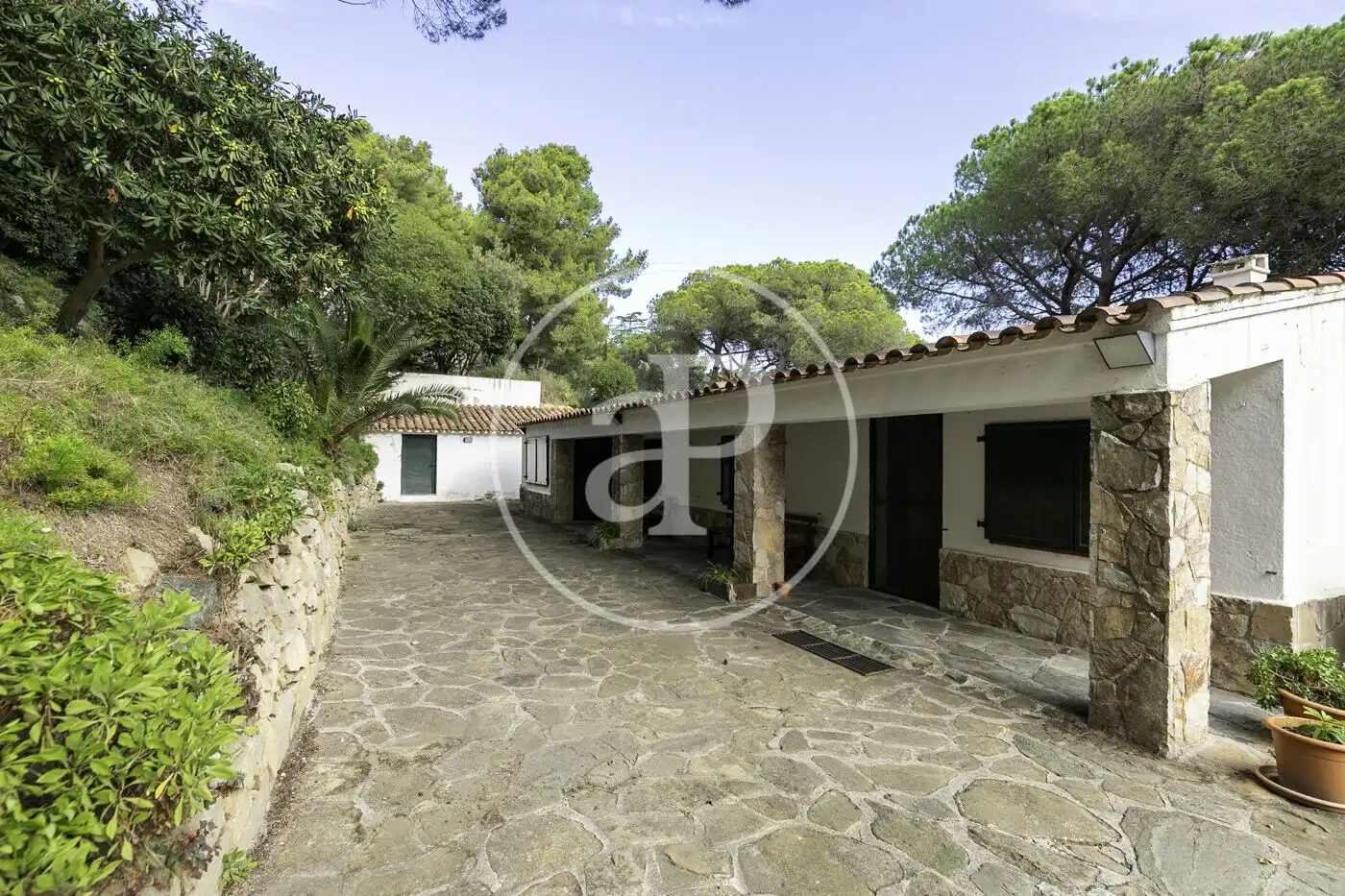 Vista exterior de Casa o xalet en venda en Sant Andreu de Llavaneres amb Aire condicionat, Calefacció i Jardí privat