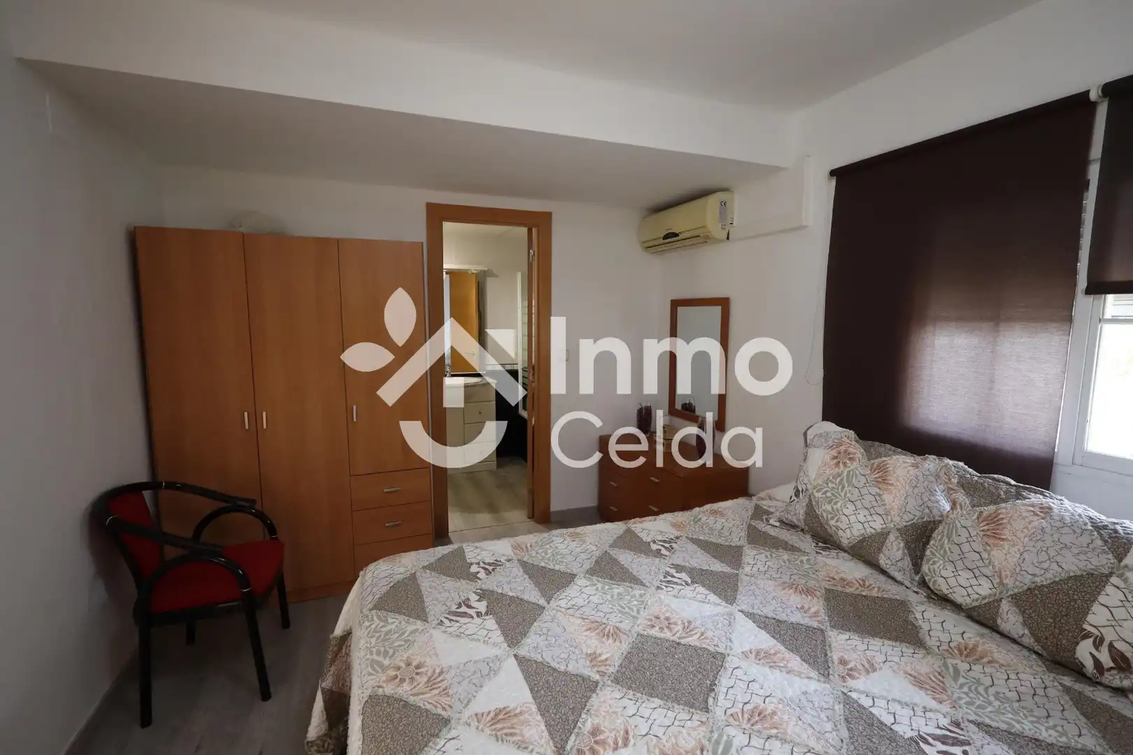 Habitación de Casa o chalet en venta en Chiva con Aire acondicionado, Calefacción y Jardín privado