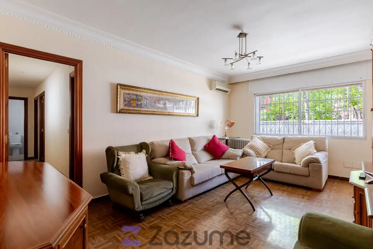 Wohnzimmer von Wohnung zur Miete in Madrid mit Klimaanlage, Heizung und Möbliert