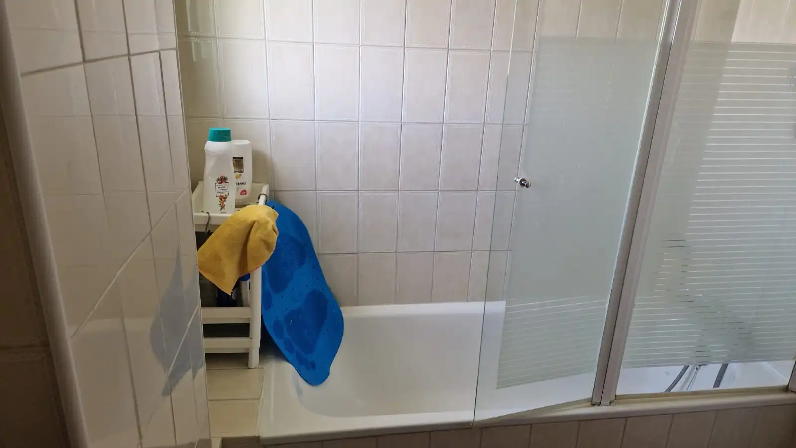 Baño de Apartamento de alquiler en Sanlúcar de Barrameda con Amueblado, Lavadora y Microondas