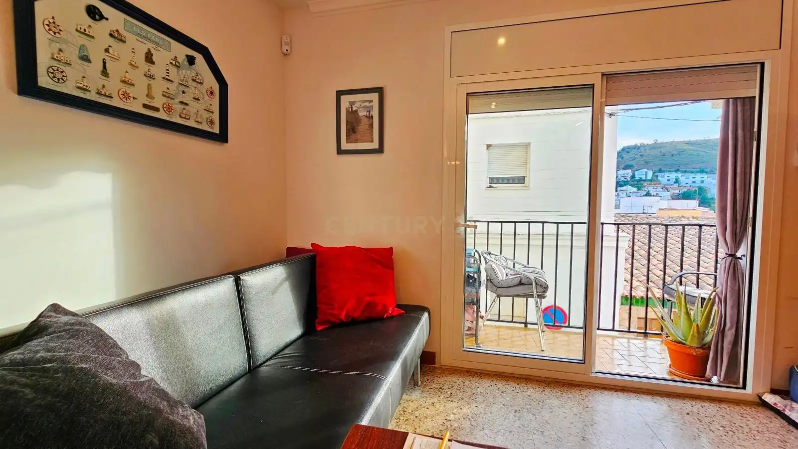 Apartments for sale in Colera