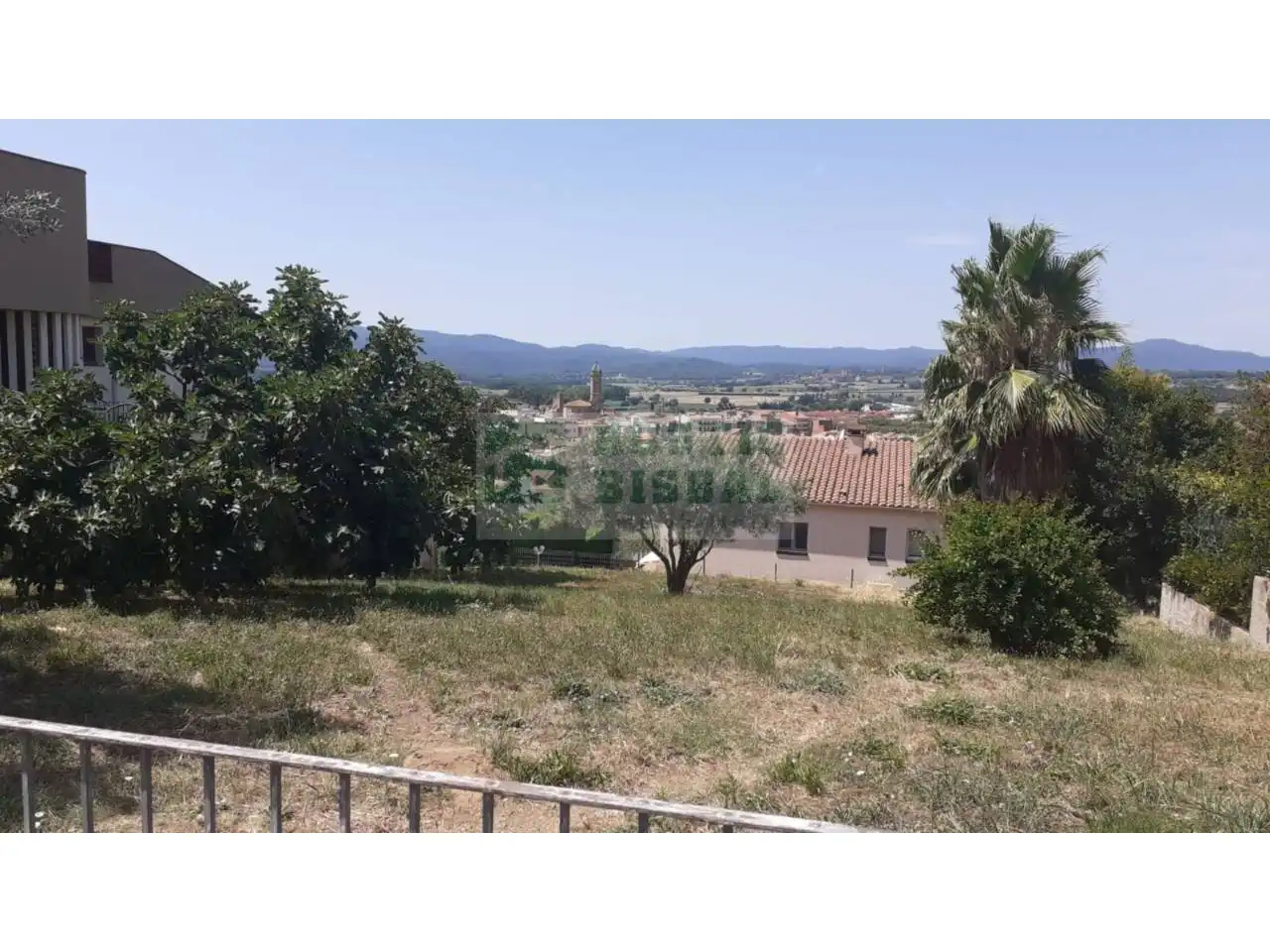 Wohnbaugrundstück zum Verkauf in Calle Montserrat