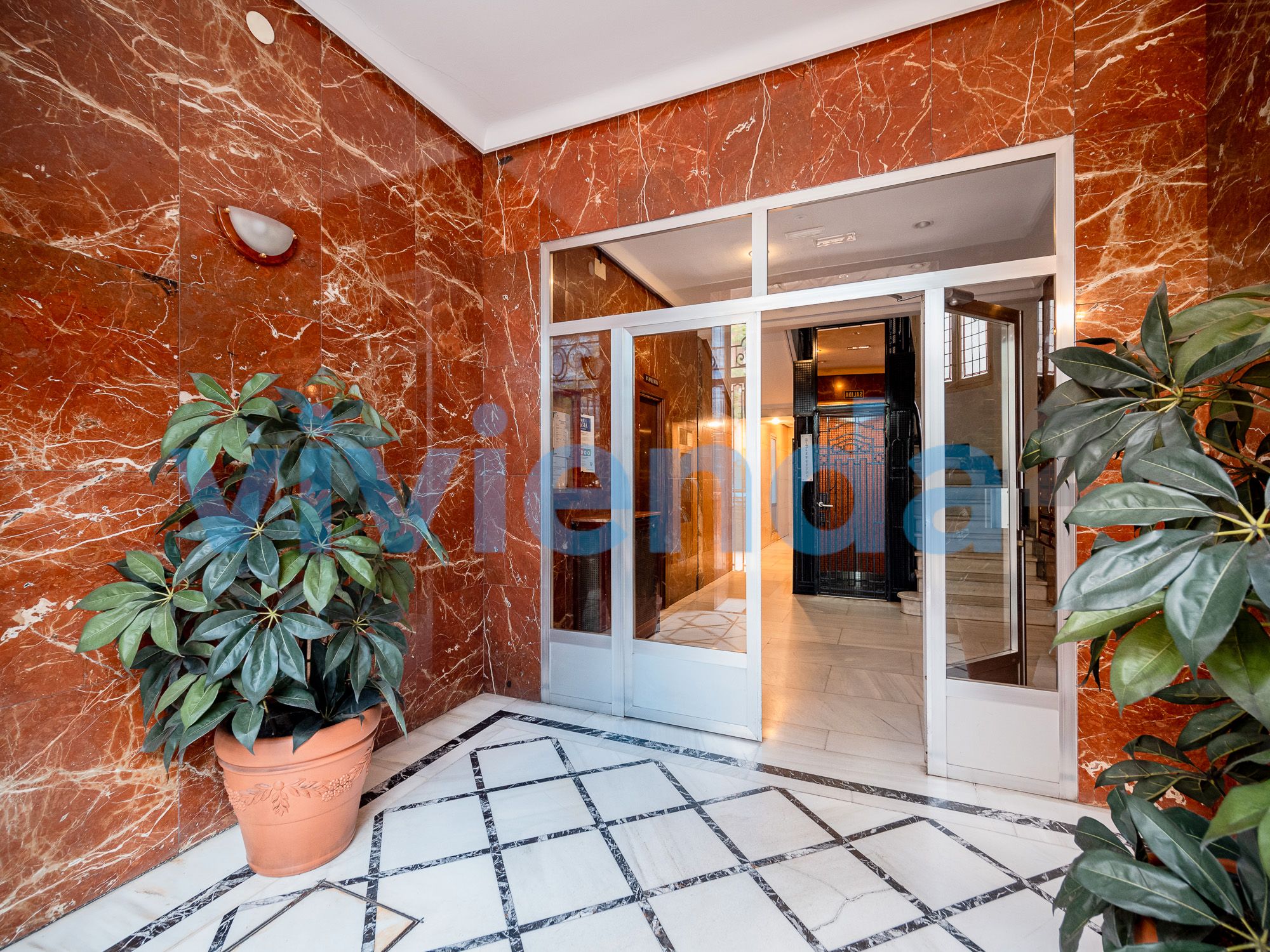 Flat for sale in  Madrid Capital  with Air Conditioner and Heating