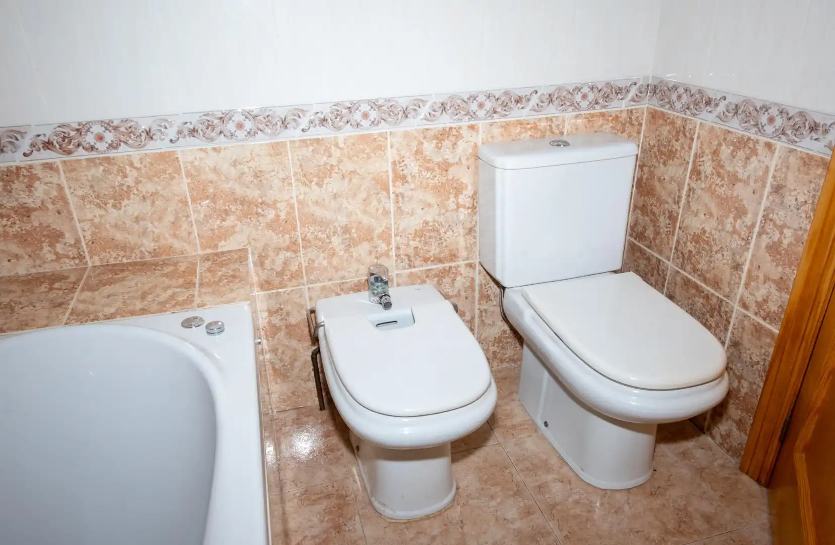 Baño de Casa adosada en venta en Torrevieja con Aire acondicionado, Calefacción y Jardín privado
