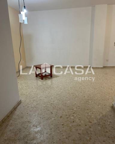 Piso en Venta en Avenida Alcalde Luis Uruñuela en Urbadiez - Entrepuentes