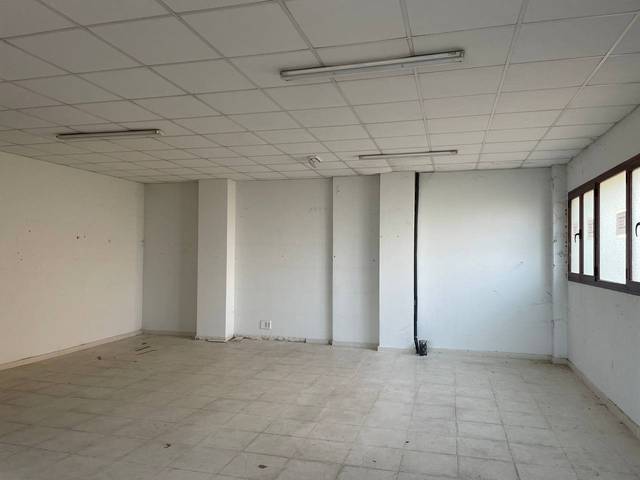 Local comercial en Venta en PROVINCIAS en Urbanizaciones