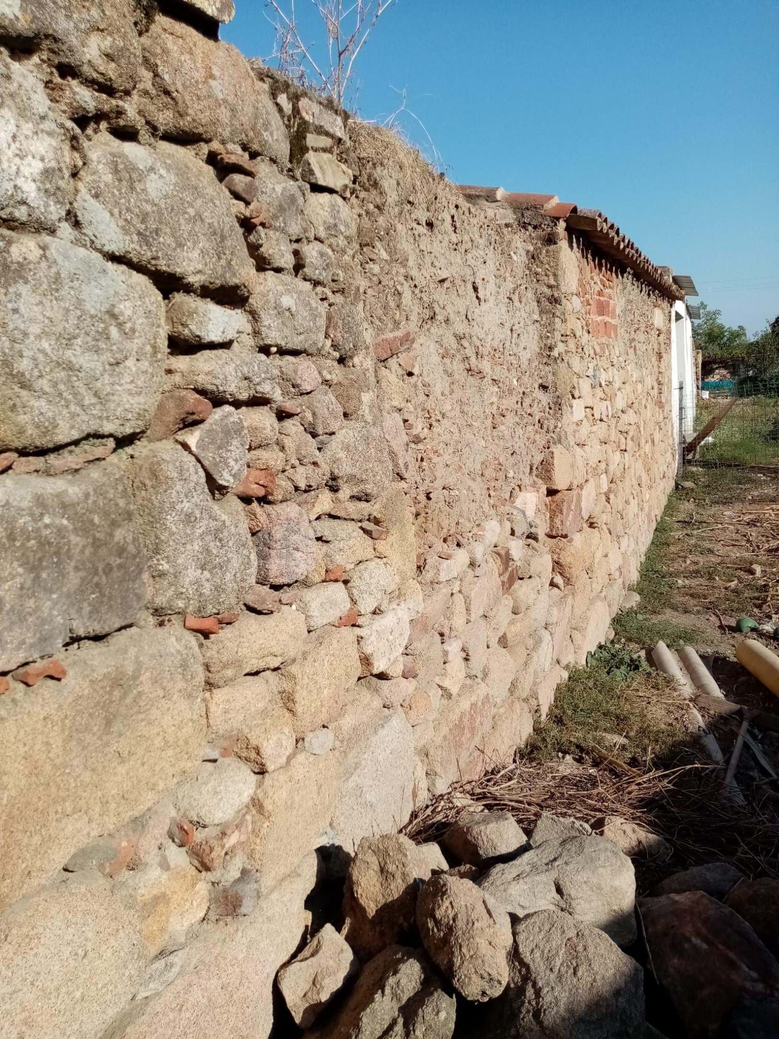 Exterior view of House or chalet for sale in Mirandilla
