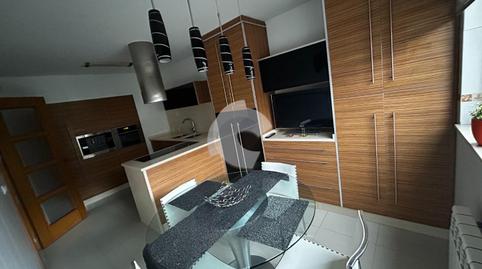 Foto 2 de Casa adosada de alquiler en Camelia, San Cibrao das Viñas, Ourense