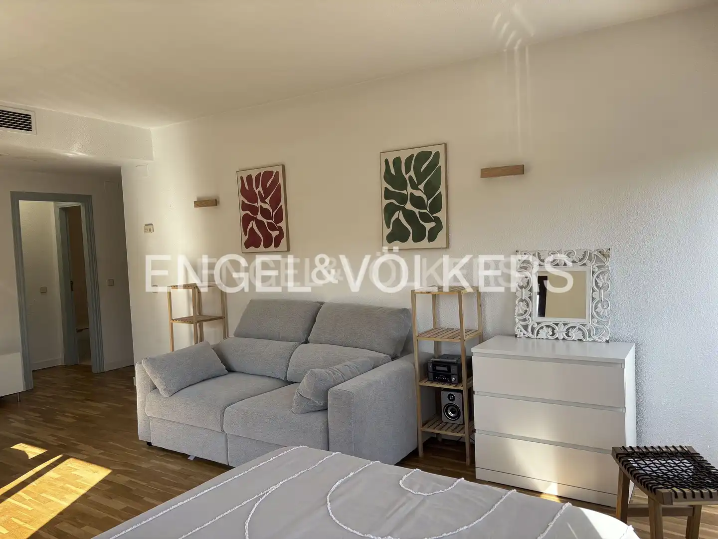 Sala d'estar de Estudi de lloguer en Madrid amb Aire condicionat, Calefacció i Jardí privat