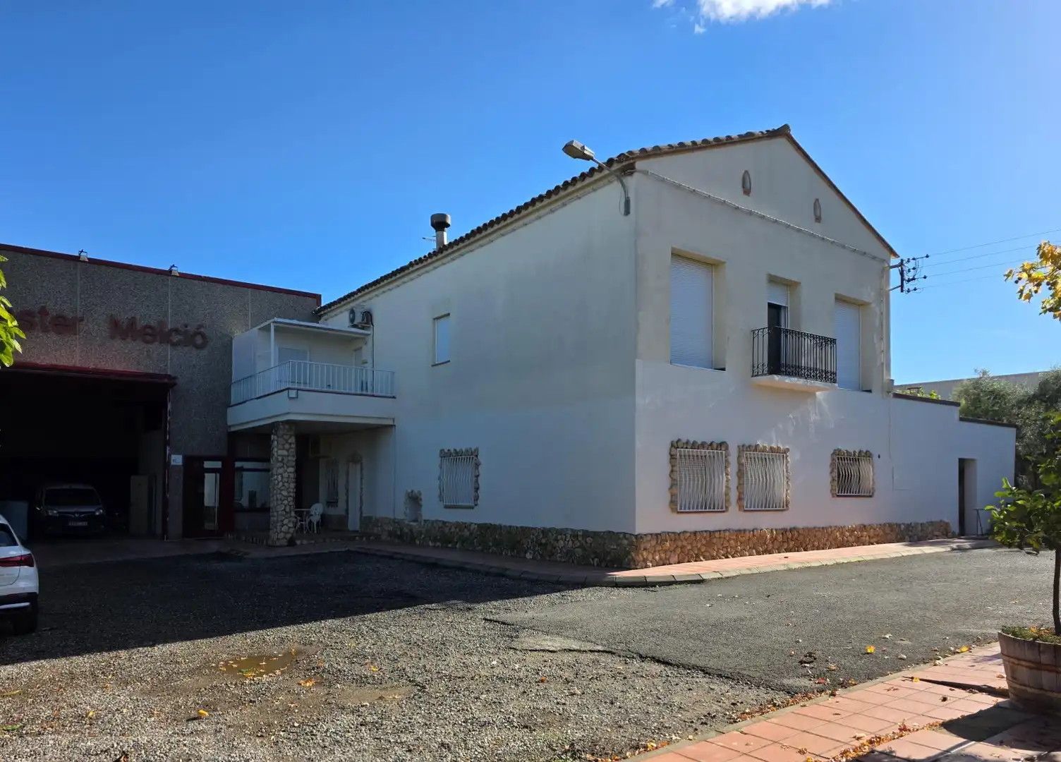 Vista exterior de Casa o xalet en venda en Almacelles amb Calefacció, Jardí privat i Terrassa