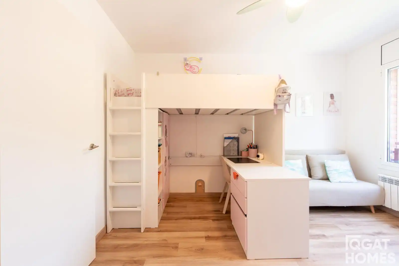 Habitación de Casa adosada en venta en Sant Cugat del Vallès con Aire acondicionado, Calefacción y Trastero