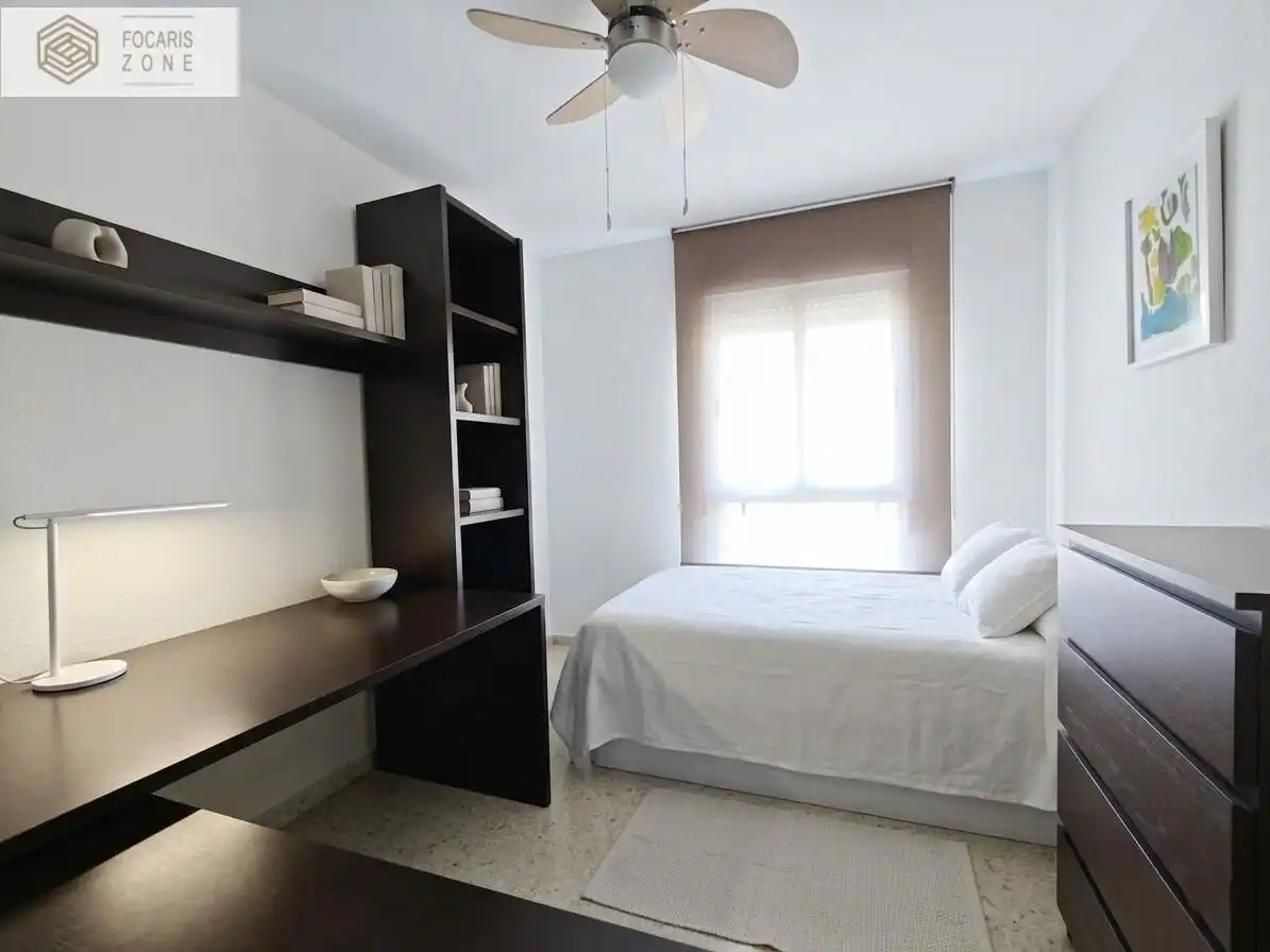 Bedroom of Flat for sale in Málaga  with Air Conditioner, Heating and Private garden