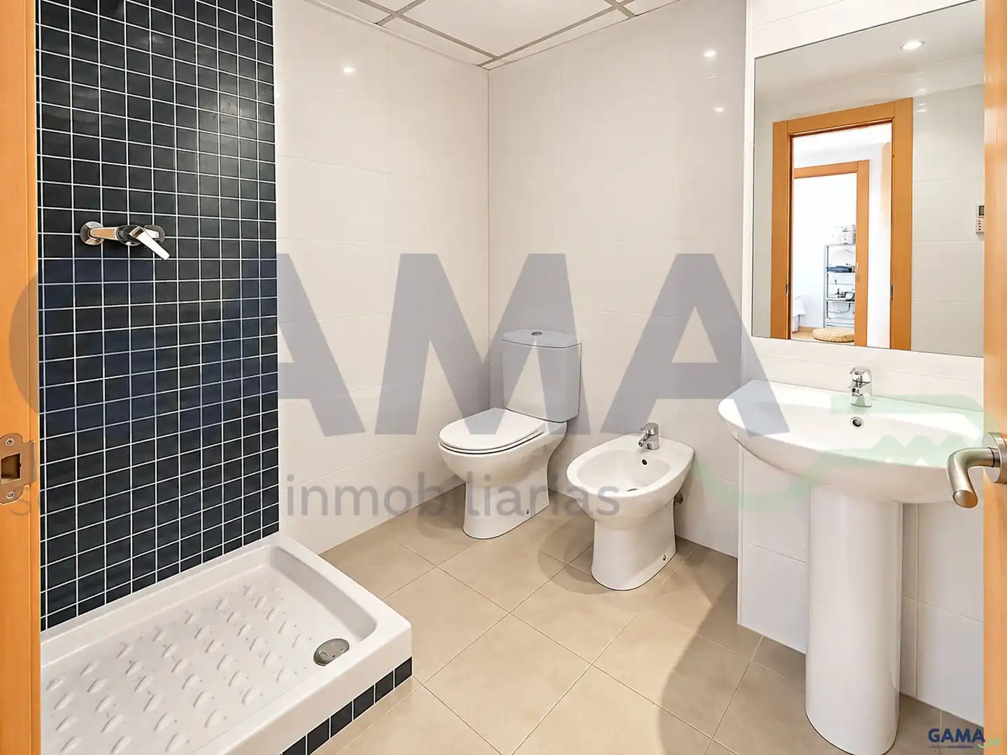 Wohnung zur Miete in REQUENA, Sants Patrons
