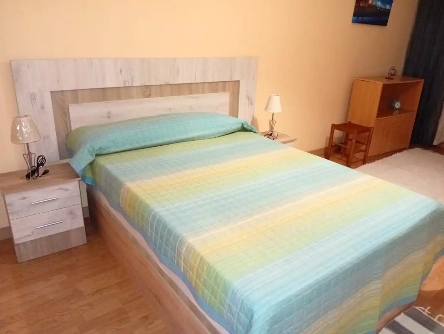 Habitación de Piso en venta en Gijón  con Calefacción, Parquet y Terraza