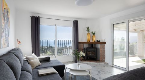 Foto 3 de Casa o chalet en venta en El Faro de Calaburra - Chaparral, Mijas