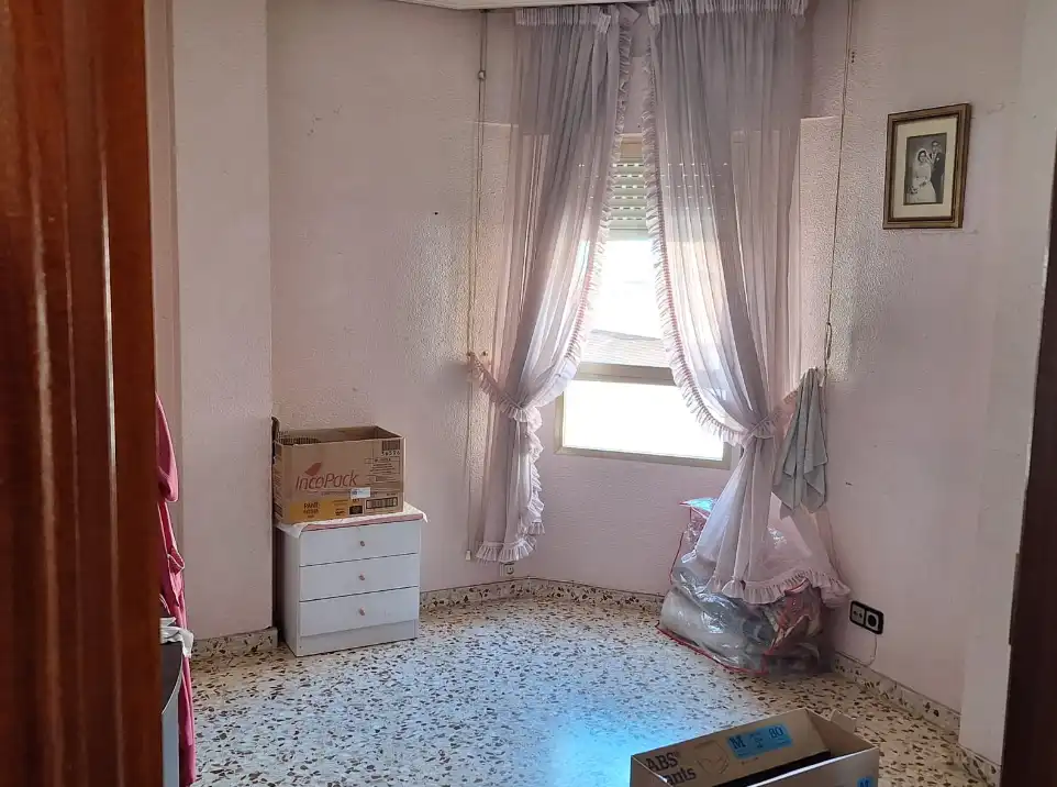 Dormitori de Pis en venda en Elda amb Aire condicionat, Moblat i Forn