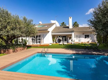 Casa con piscina in vendita a Abrera