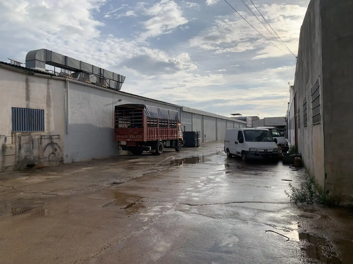 Vista exterior de Nau industrial en venda en Nules amb Calefacció