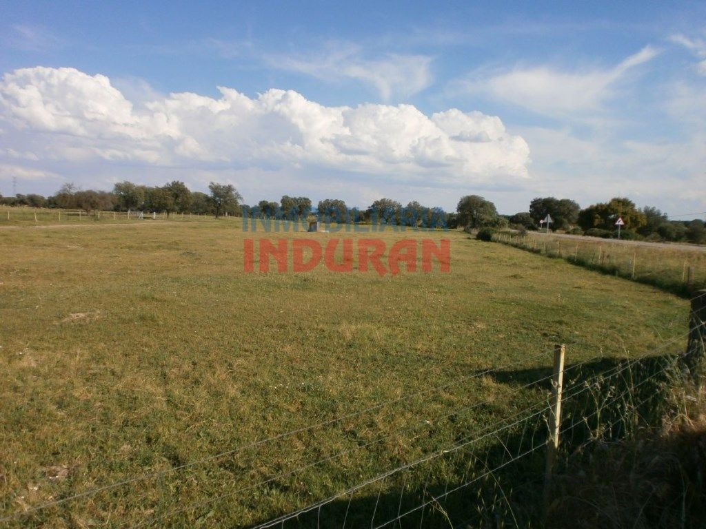 Finca rústica en venda en Casatejada