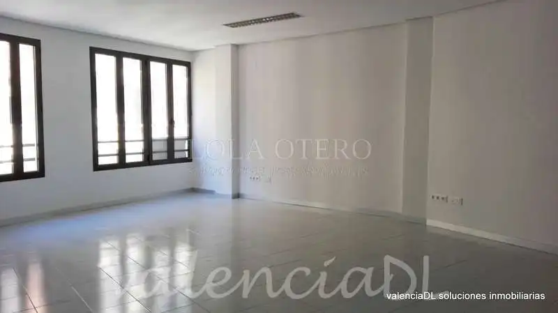 Office space with lift to rent in Ciutat Vella, imagen 5