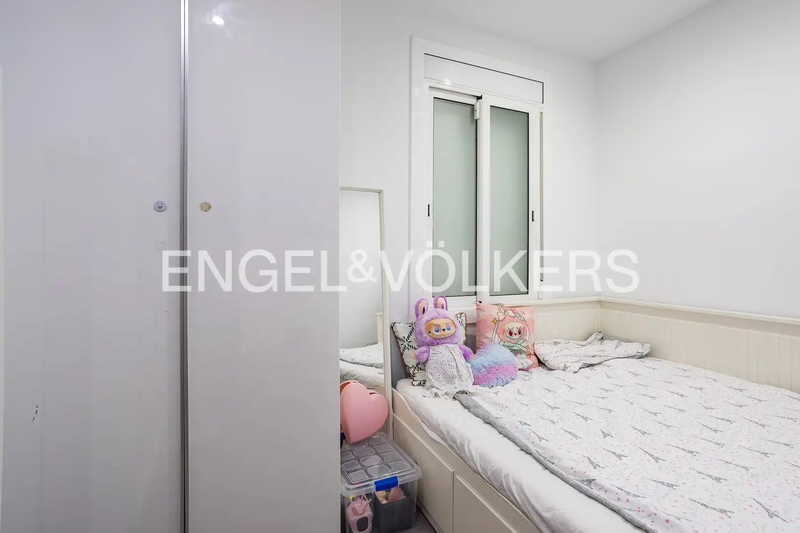 Habitación de Piso en venta en Barcelona con Aire acondicionado, Calefacción y Balcón