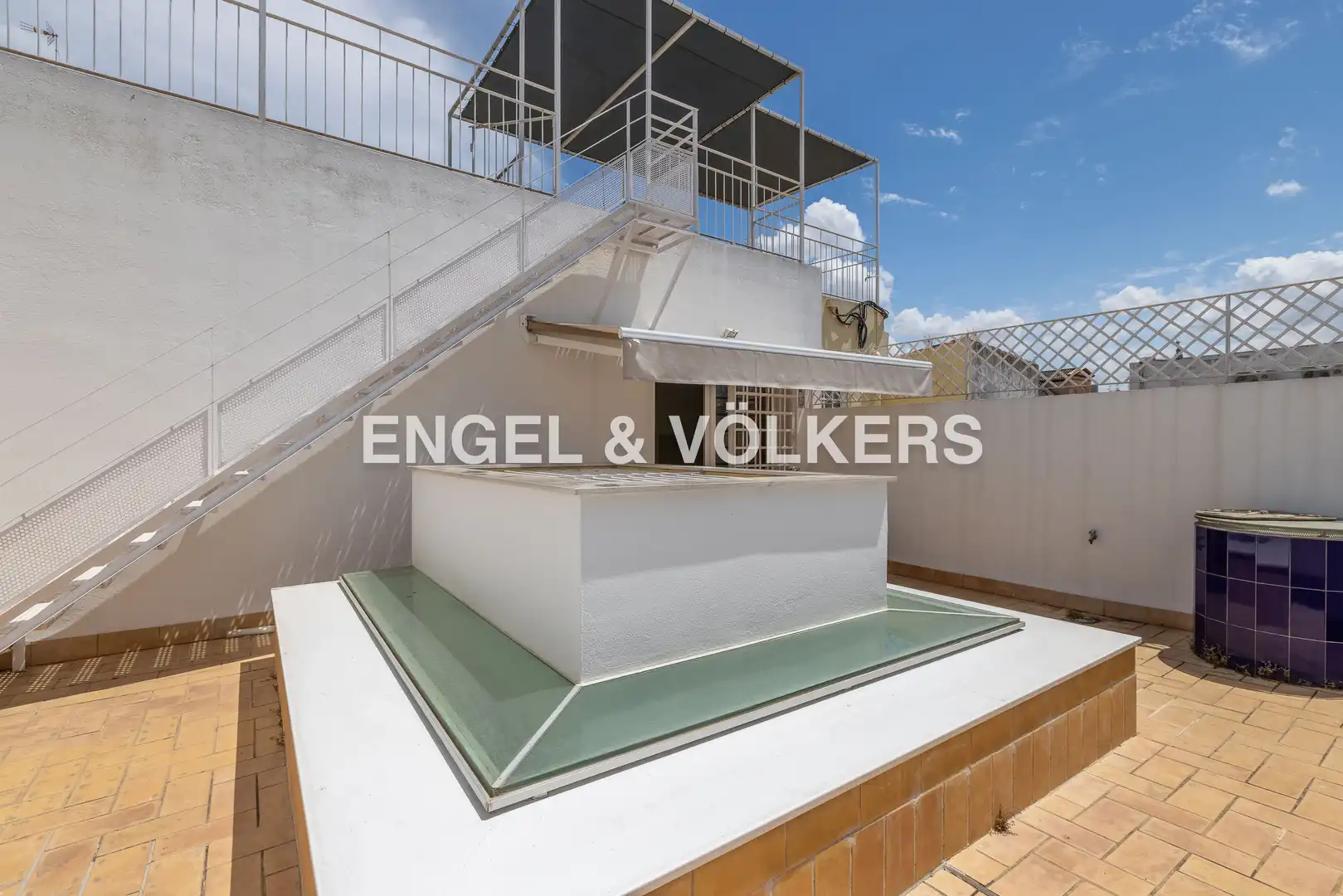 Terrace of Attic for sale in Sevilla  with Air Conditioner, Heating and Terrace