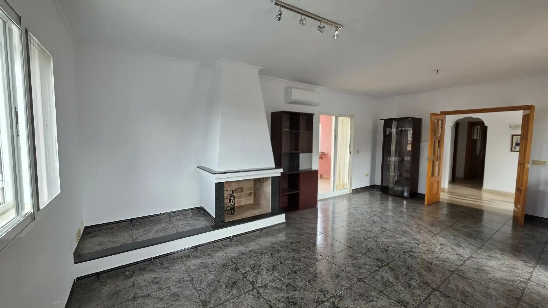 Casa o chalet en venta en Chiva con Aire acondicionado, Jardín privado y Terraza