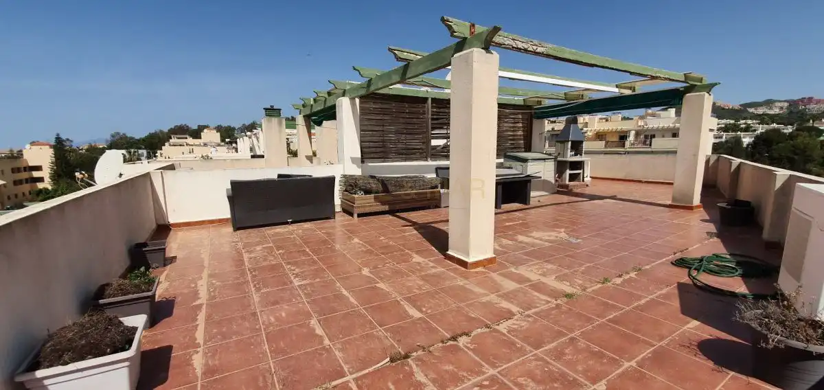 Terrasse von Dachboden zur Miete in Mijas mit Klimaanlage, Heizung und Terrasse